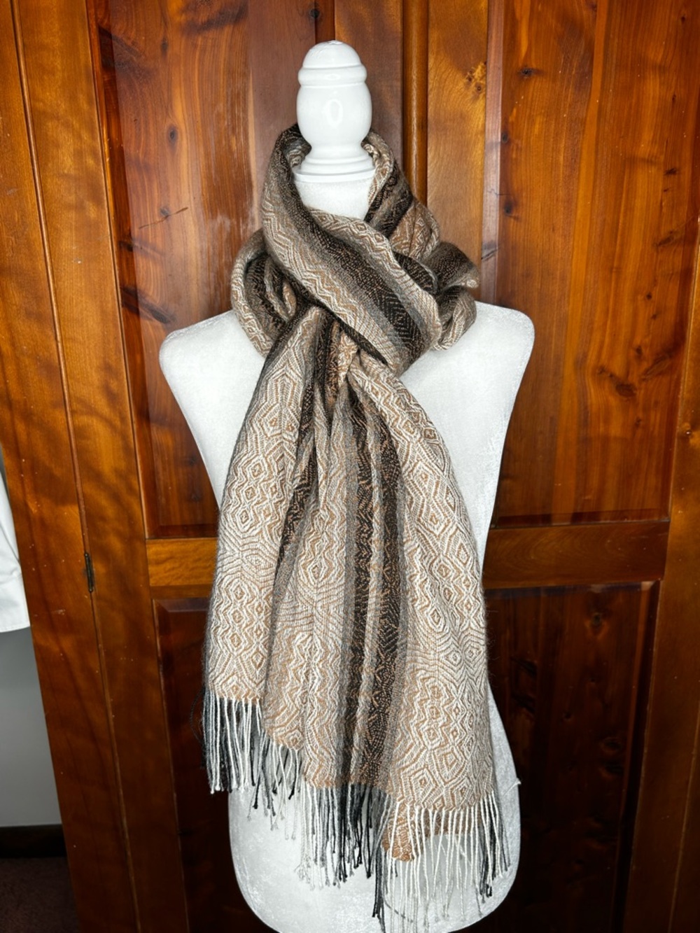 Peruvian 100% Baby Alpaca Oversized Shawl Wrap Scarf Soft Fringe Pashmina Style - Picture 14 of 15